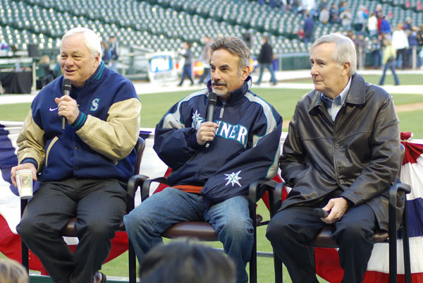 Chuck Armstrong, Rick Rizzs, Howard Lincoln