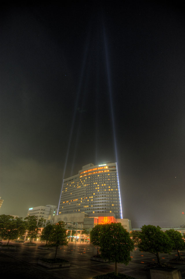 HDR（ハイダイナミックレンジ）ワシントンホテルレーザービーム@東京ビッグサイトbuilding115.jpg