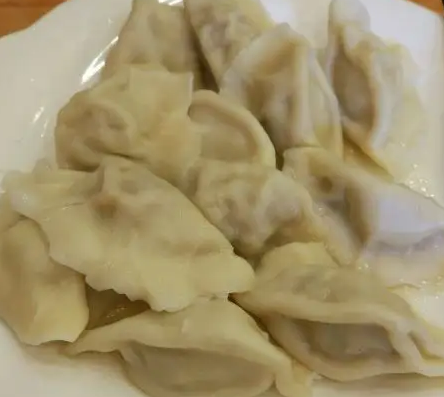 酸汤饺子美味