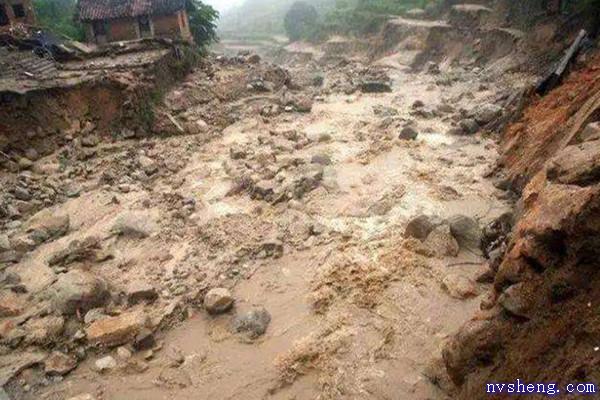 巴西暴雨已致146死:泥石流轰然倾泻 发生泥石流怎么自救