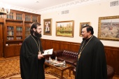 Rector of St. Philip Church in Sharjah, UAE, receives Patriarchal award