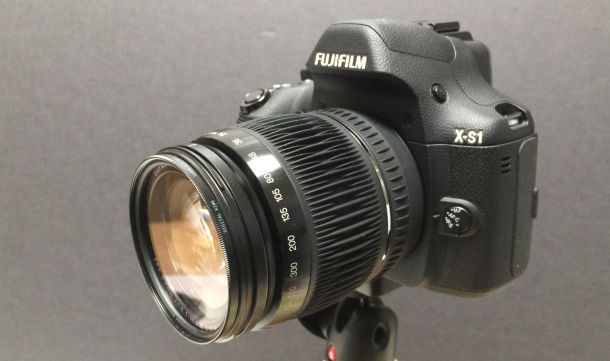 FUJIFILM X-S1