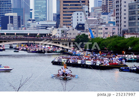 大阪　天神祭　船渡御 25237997