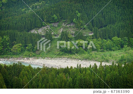 常願寺川の風景 67363390