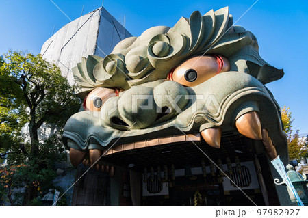 難波八阪神社の獅子舞台 97982927