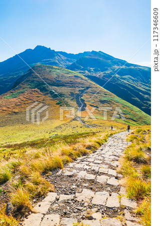 秋の鳥海山登山：扇子森～御田ヶ原 117346609