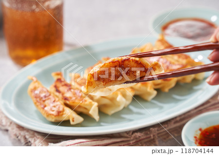 焼き餃子 118704144