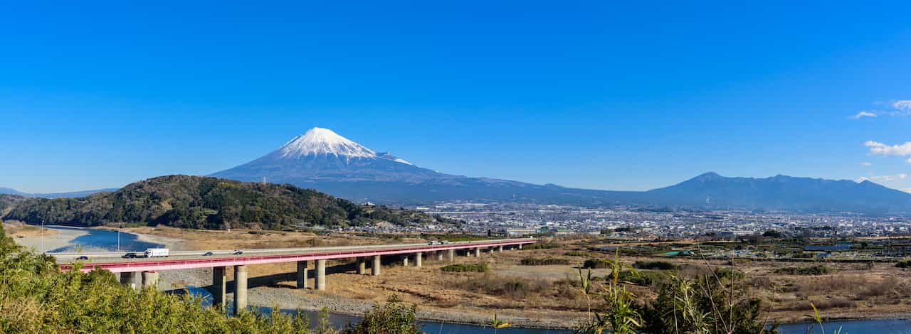 日本三大急流の川よりもこう配がきつい河川