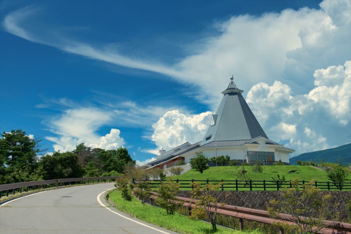 【長野県】無料＆期間限定！「こもろ周遊バス」で温泉・くだもの狩りなど人気観光スポット7カ所を巡る