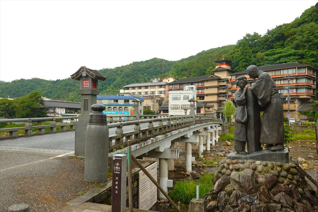 【幸せを呼ぶ！？】温泉街に隠された4つのハートを追って大捜索│鳥取三朝温泉