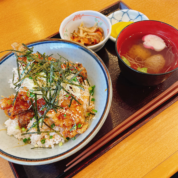 道の駅 オライはすぬま レストラン蓮味 いわし丼 みそ汁をだんご汁に変更