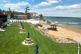 The Beach Haus - Traverse City