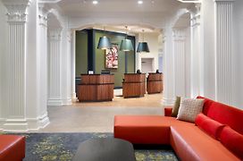 Courtyard By Marriott New Orleans French Quarter/Iberville