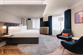 Hilton London Metropole