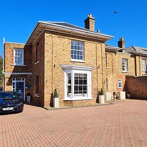 Beaufort Lodge Taunton Exterior photo