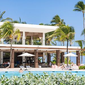 Hotel Caribe Deluxe Princess Punta Cana Exterior photo