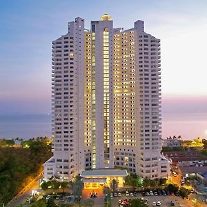 D Varee Jomtien Beach, Pattaya Hotel Exterior photo