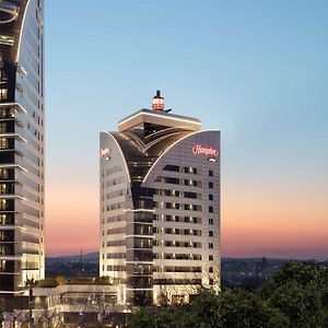 Hampton By Hilton Bursa Otel Exterior photo