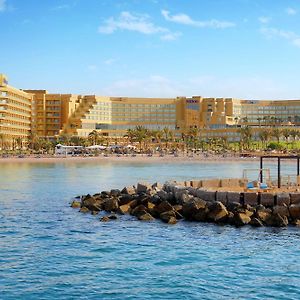 Hilton Hurghada Plaza Hotel Exterior photo