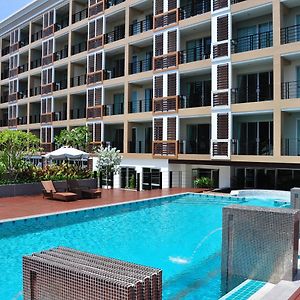 August Suites Pattaya Exterior photo