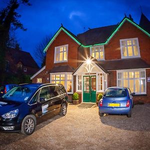 Hotel Gatwick Turret pensión Horley Exterior photo