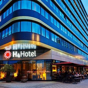 H4 Hotel Berlin Alexanderplatz Exterior photo