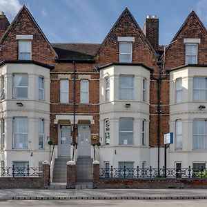 The Sportsview Guest House Oxford Exterior photo