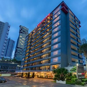 Furamaxclusive Sathorn, Bangkok Hotel Exterior photo