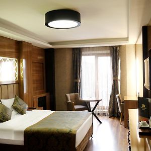 Emirtimes Hotel Tuzla Room photo