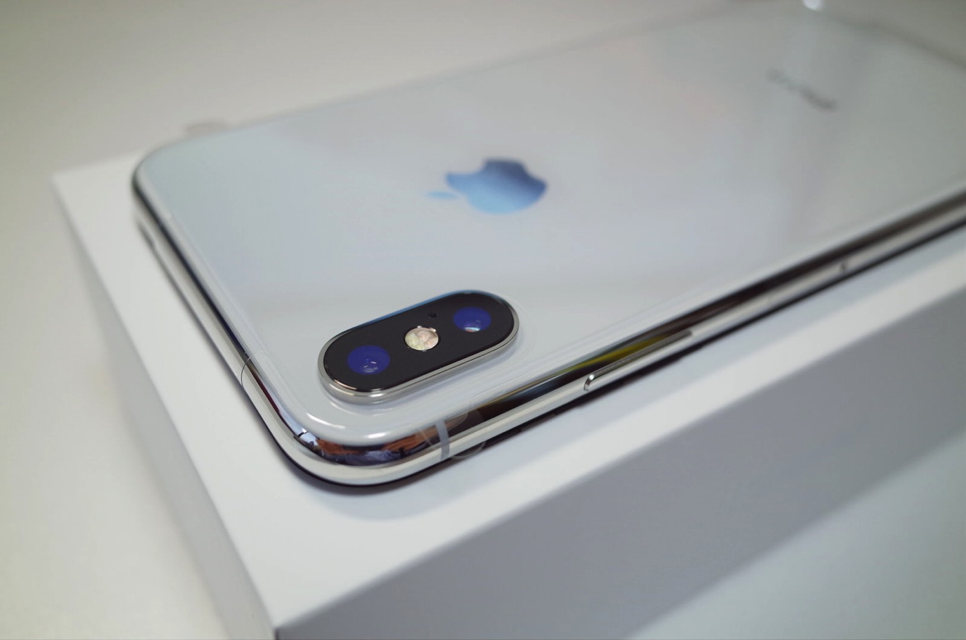 [iPhone]新型「iPhone X」を1日使ってみて私が感じたメリットとデメリットをご紹介するよ