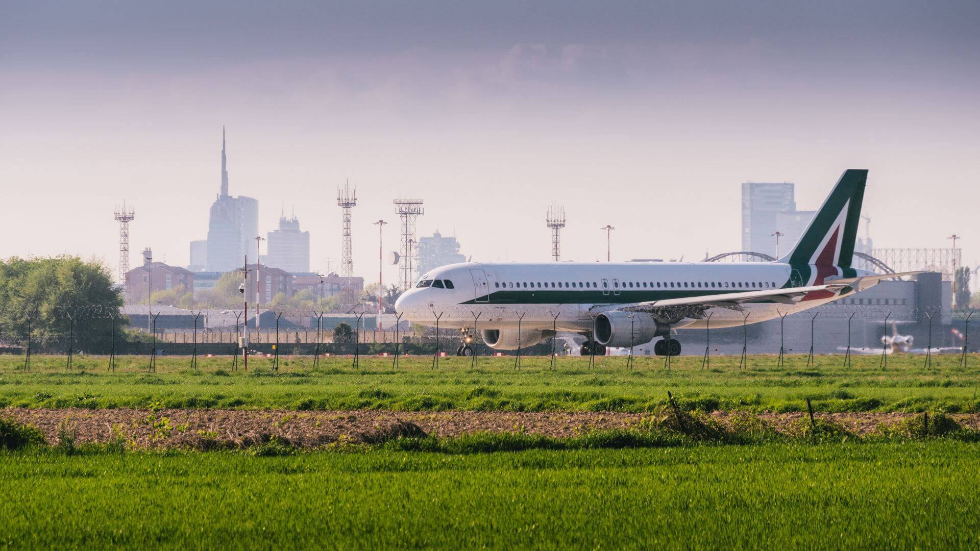 Alitalia Wallpaper