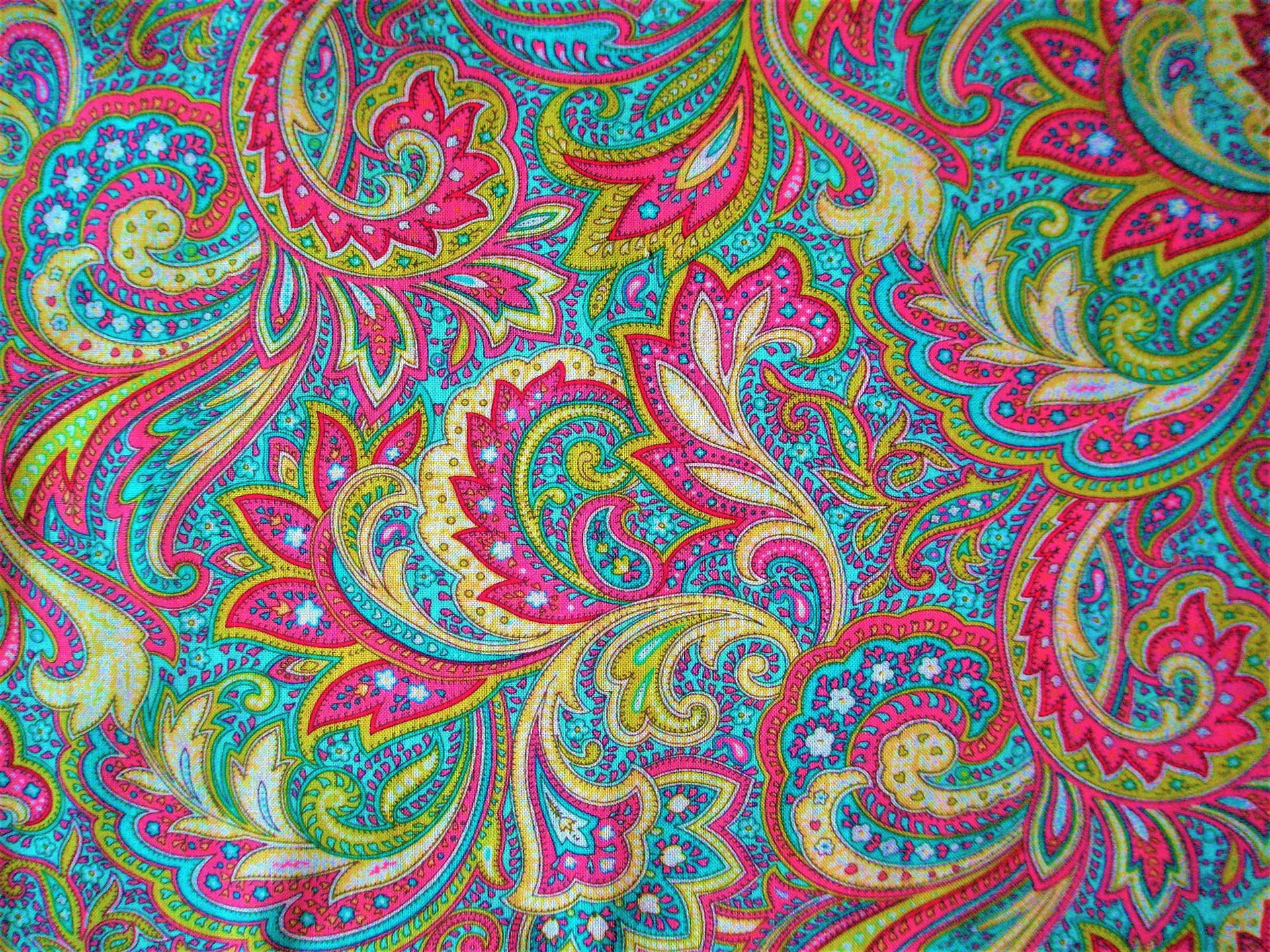 Paisley Wallpaper