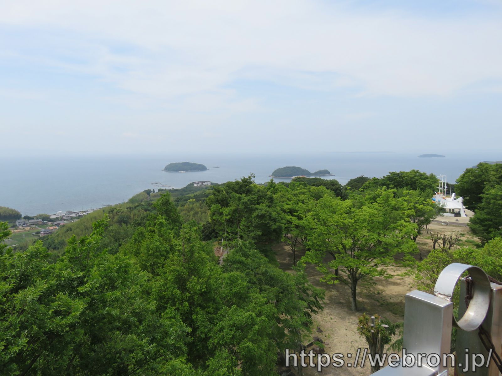 愛知こどもの国のゆうひが丘の展望台からの景色