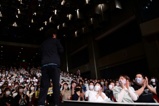 【本作紹介時のみ使用可】映画『神は見返りを求める』完成披露試写会イベント　20220602実施