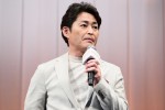 安田顕、映画『35年目のラブレター』お披露目試写会に登場