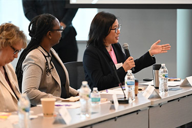 Labor Secretary Portia Wu speaking at a GWDB meeting