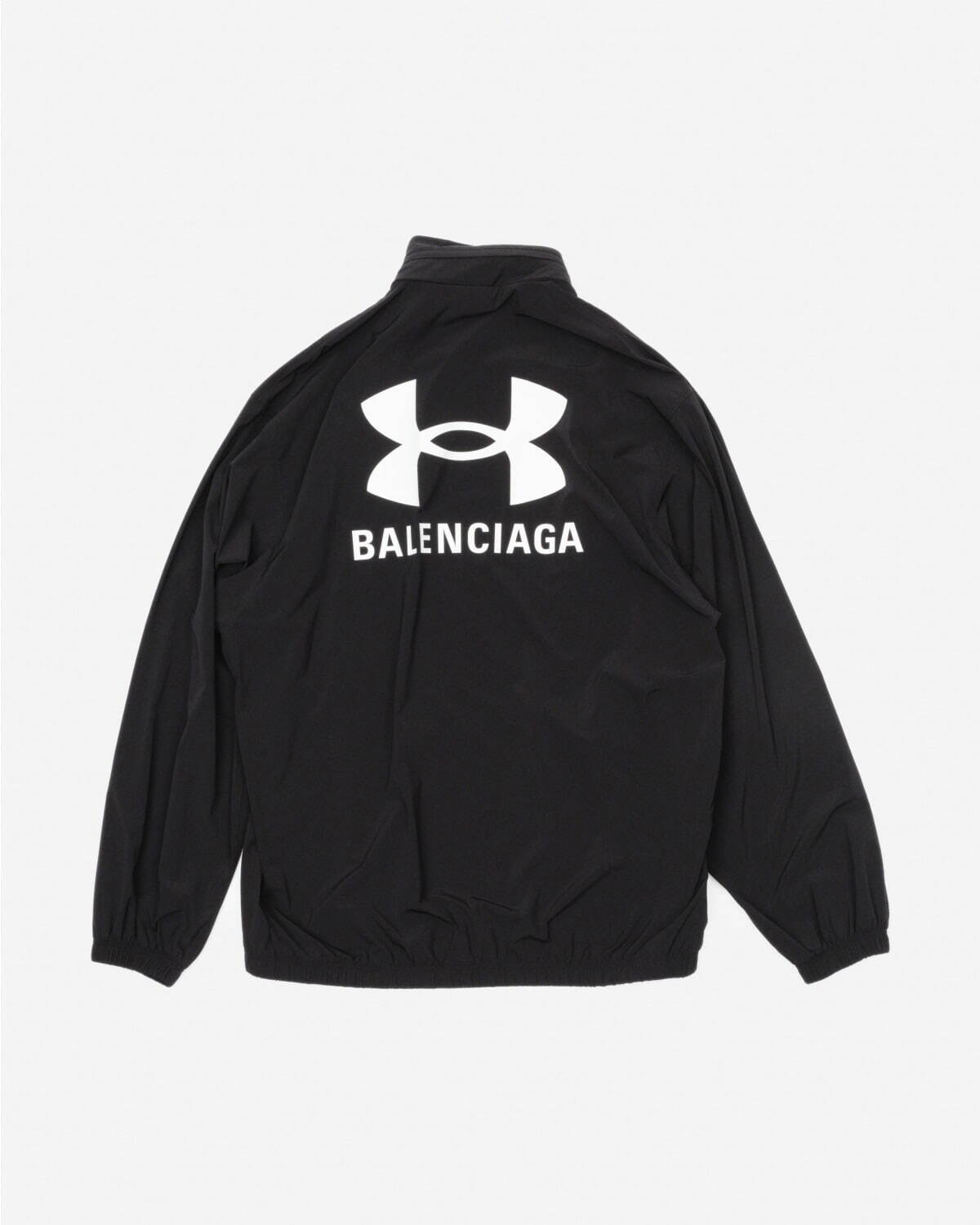 アンダーアーマー ウィンドブレーカー 264,000円(予定価格)
Courtesy of Balenciaga