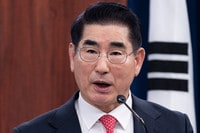 韓国の金龍顕前国防相＝１０月３０日、米ワシントン郊外（ＡＦＰ時事）