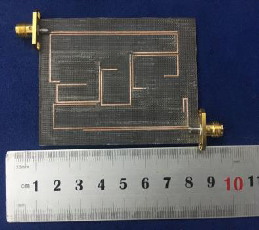 HIGH SELECTIVE AND WIDE-STOPBAND BANDPASS FILTER USING SIMPLE UNIFORM IMPEDANCE RESONATORS