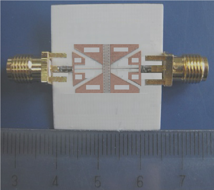 MINIATURIZED MICROSTRIP LOWPASS FILTER WITH ULTRA-WIDE STOPBAND PERFORMANCE USING TRAPEZOID PATCH RESONATORS