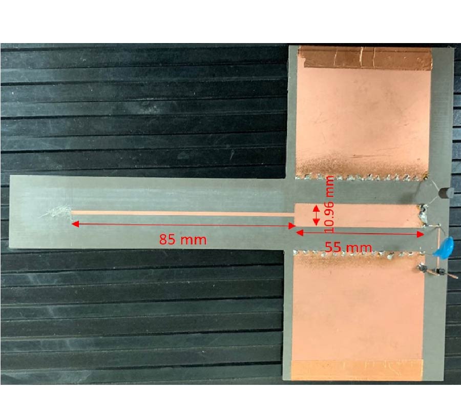 DESIGN AND IMPLEMENTATION OF AN INTEGRATED SWITCHED-OSCILLATOR IMPULSE GENERATOR