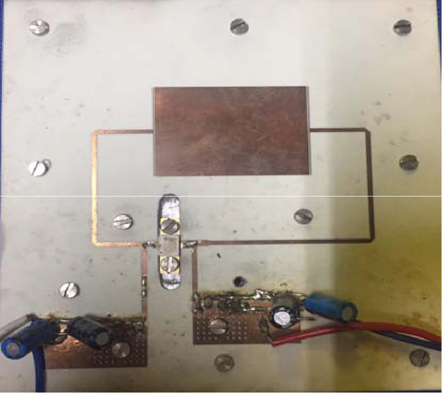 FREQUENCY RECONFIGURABLE HIGH POWER GAN/ALGAN HEMT BASED SELF OSCILLATING ACTIVE INTEGRATED ANTENNA