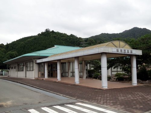 徳地図書館外観