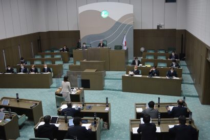 存廃議論の大糸線「国の判断も最後の大詰め」、１２月定例会一般質問で糸魚川市の米田徹市長が答弁