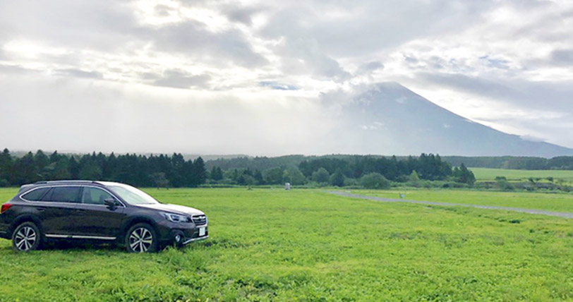 雄大な自然が似合うSUBARUレガシィ アウトバック