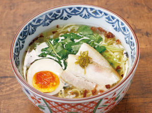 沖縄「琉球新麺　通堂」