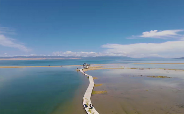 重庆到青海湖旅游_[特价]青海茶卡盐湖+阿什贡+青海湖双动六日游[0自费]<特价青海旅游，全程0自费，游青海西宁塔尔寺+青海湖二郎剑+茶卡盐湖天空壹号+海南州贵德阿什贡国家地质公园等！>