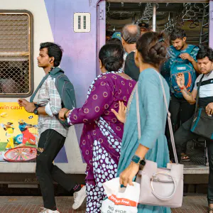 People coming off the train