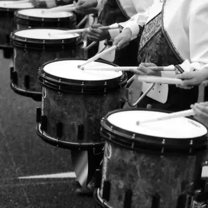 drums marching