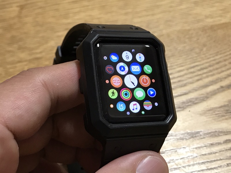 BRG 製の一体型 Apple Watch ケース・バンドレビュー